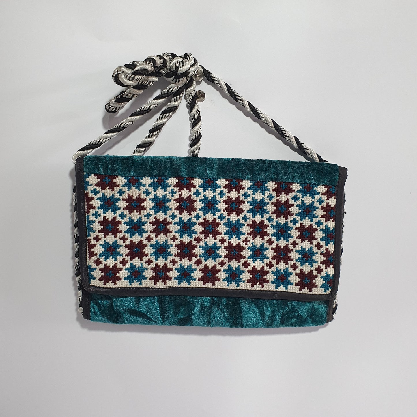 Handmade Green Velvet Clutch Wallet - 5 Compartment Gilgit Baltistan Embroidered Purse