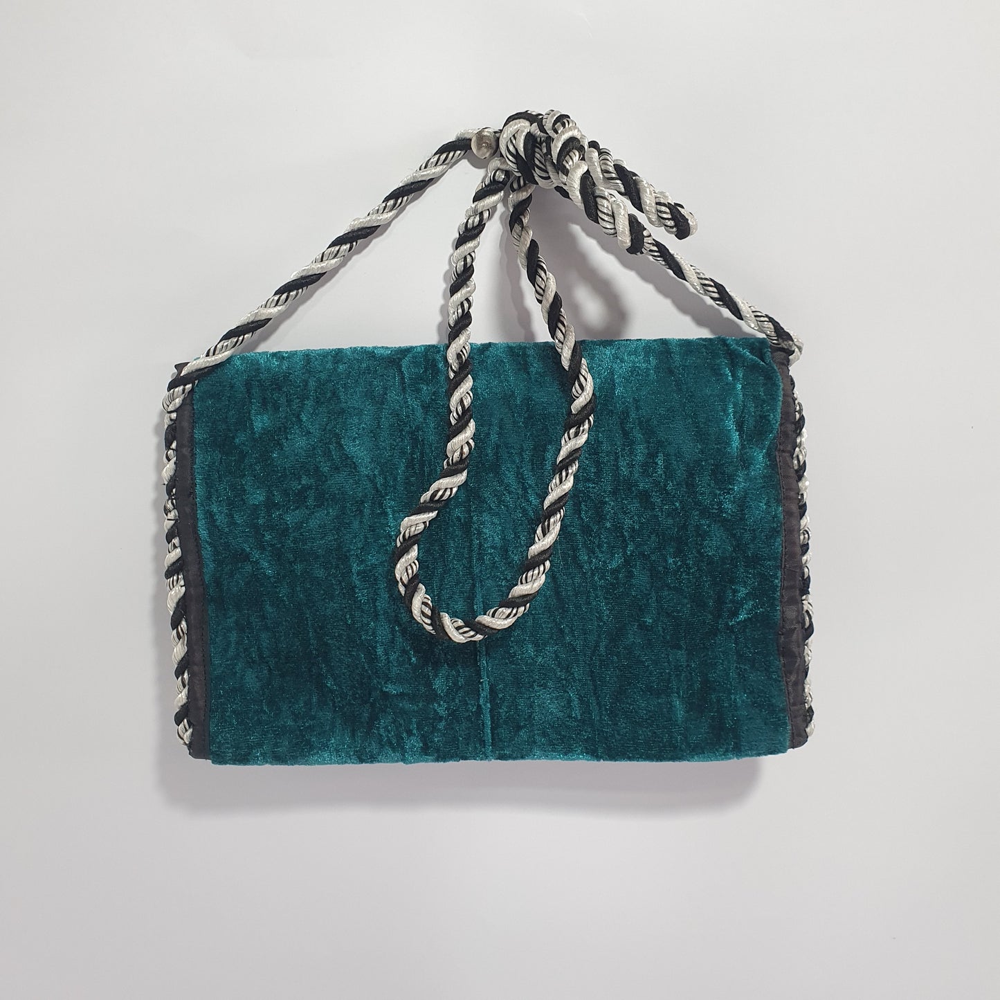 Handmade Green Velvet Clutch Wallet - 5 Compartment Gilgit Baltistan Embroidered Purse