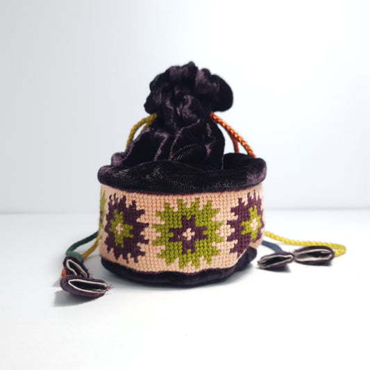 Handmade Velvet Jewellery Pouch - Gilgit Baltistan Embroidered Holder for Earrings & Rings