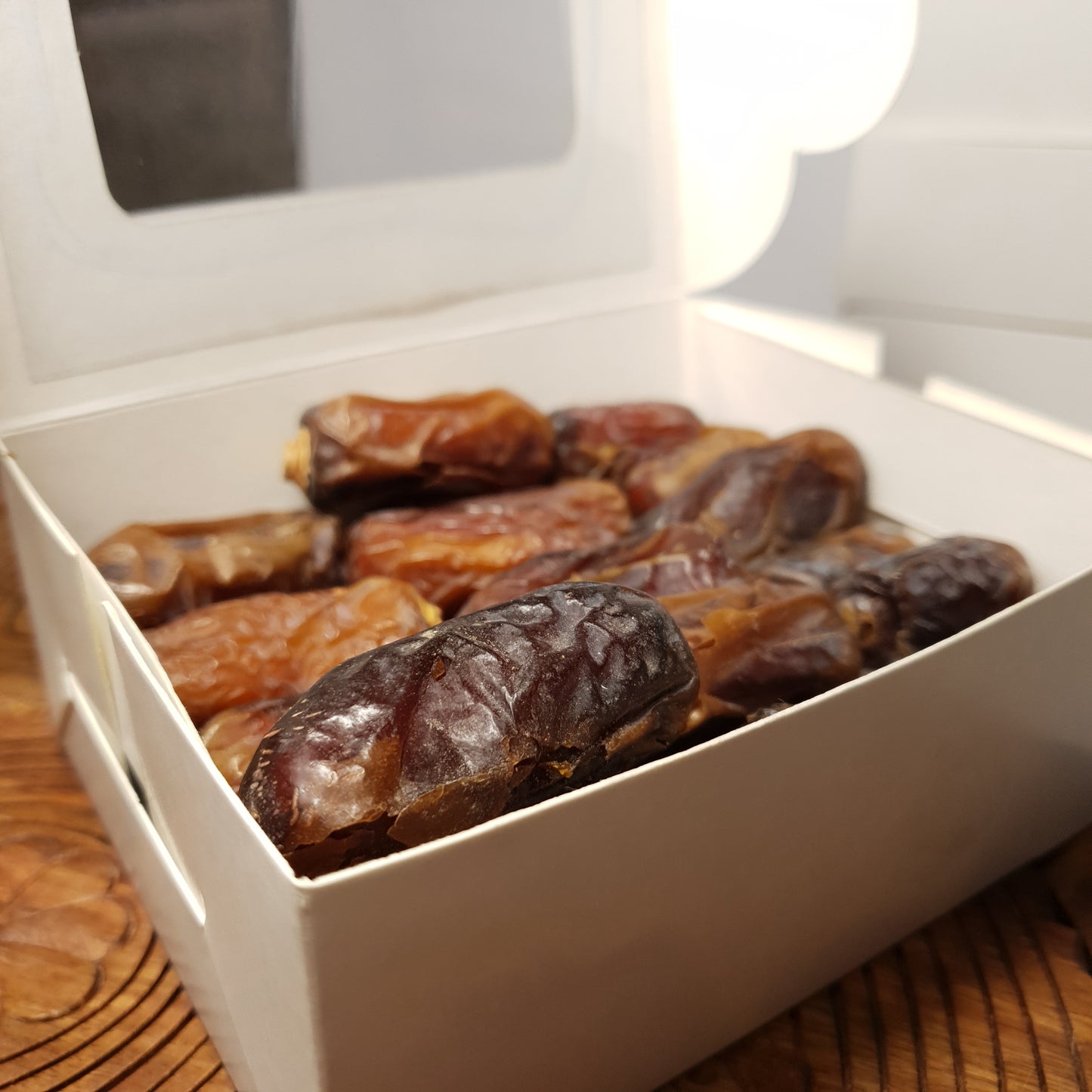 Premium Mabroom Dates (Khujoor) – Naturally Sweet & Healthy from Iran