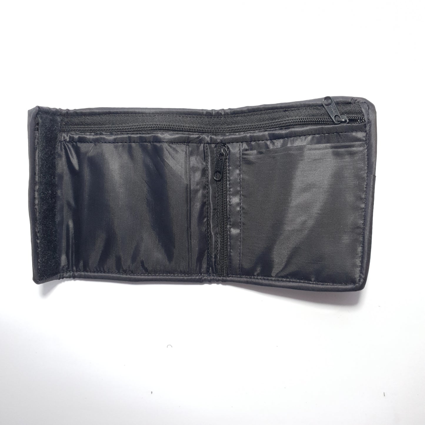 Handmade Men's Embroidered Woolen Wallet from Gilgit Baltistan - 9 Pocket Eco-Friendly Design