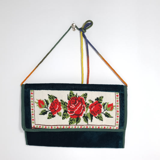 Handmade Green Velvet Clutch Wallet - 3 Compartment Gilgit Baltistan Embroidered Evening Bag